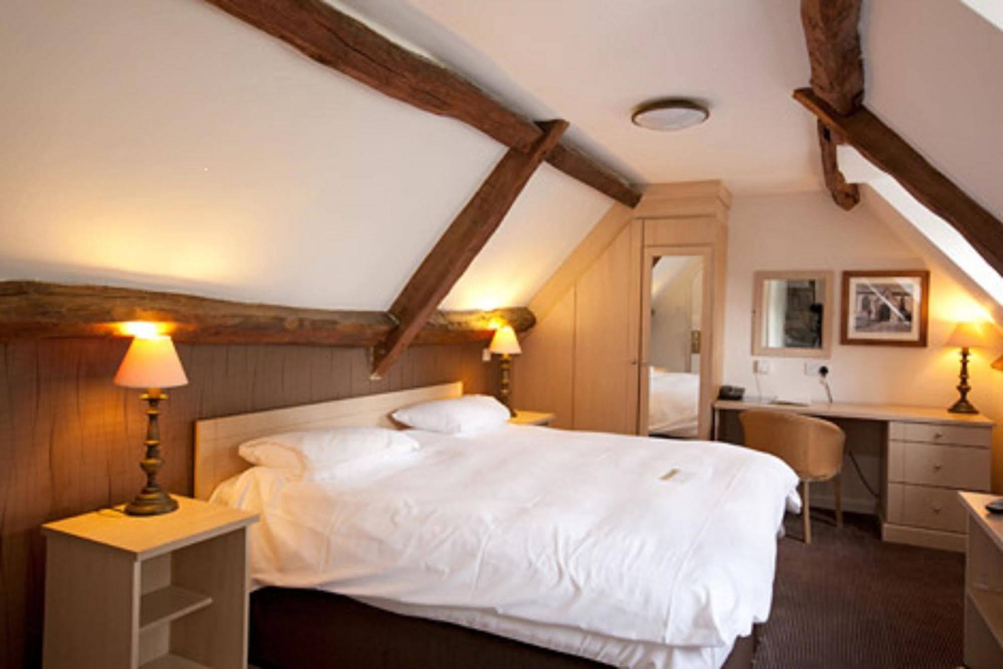 Old Manse Hotel By Greene King Inns Bourton-on-the-Water Esterno foto
